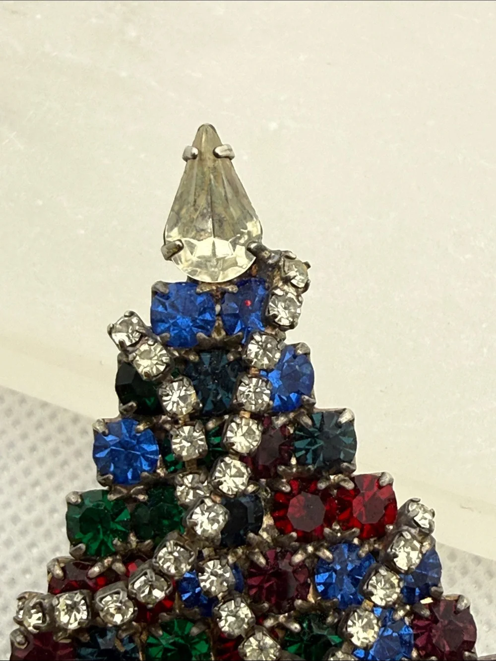 Vintage special rhinestone Christmas Tree Brooch Pin Sparkling Holiday Jewelry